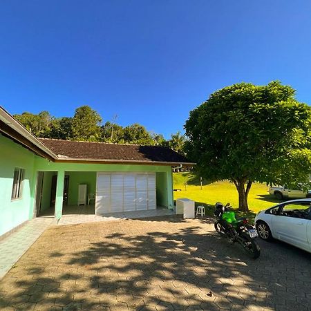 Casa Ampla Ha 8 Minutos Do Centro Villa Pomerode Ngoại thất bức ảnh